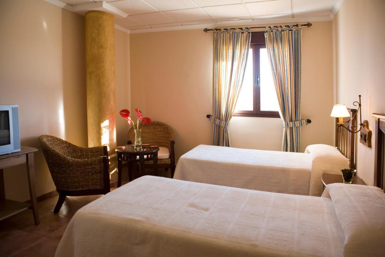Hotel-Restaurante Cerrillo San Marcos Diezma Zewnętrze zdjęcie